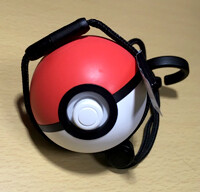Pokémon GO モンスターボールPlusを固定した様子のシーン